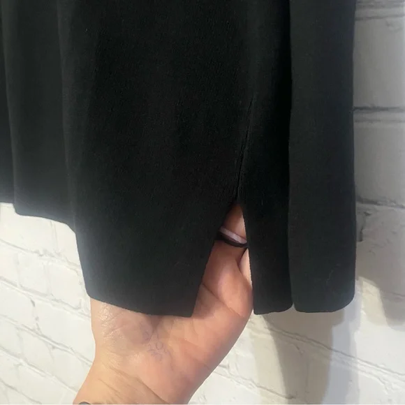 Talbots Classic V-Neck Sweater Black with White Trim Size XL NWT Travel Preppy - Picture 3 of 6